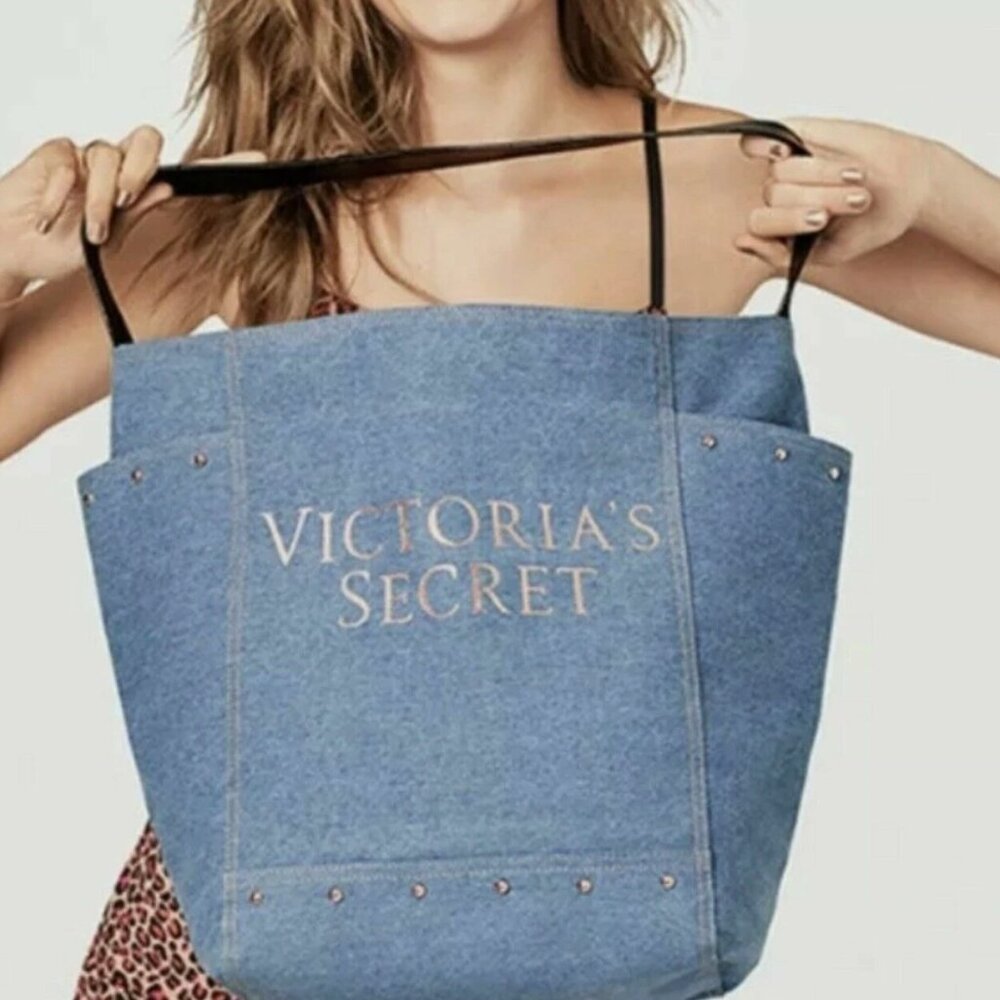 🆕 Victoria's Secret Denim Blue Weekender Studded Shoulder Tote Bag LIMITED 5201 - Picture 1 of 7